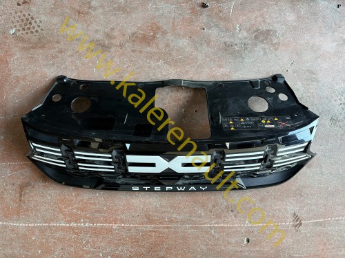 Dacia Sandero Stepway 3 Ön Panjur 622562358R 622564166R
