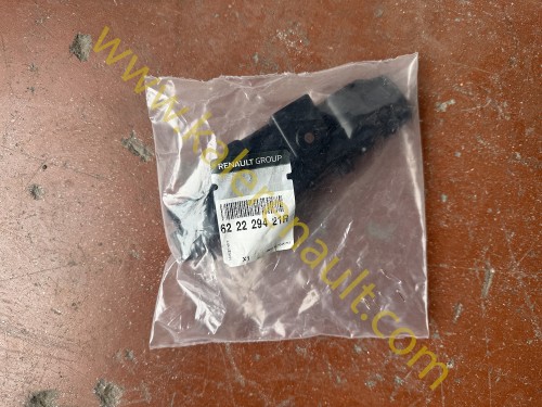 Dacia Sandero 3 Sağ Ön Tampon Braketi 622221846R