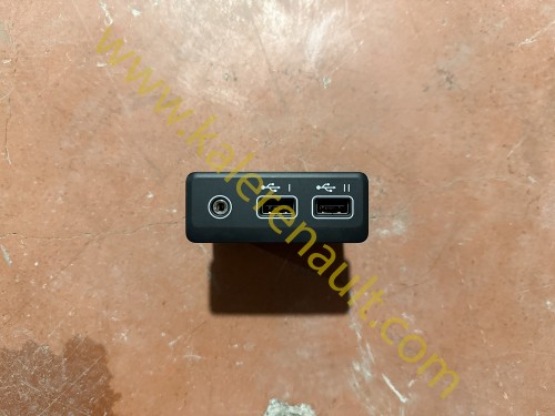 Renault Megane 4 USB Girişi 284H36832R