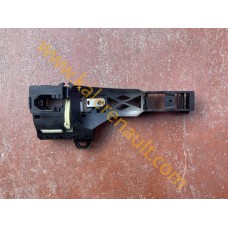 Renault Austral Sağ Ön Kapı Kolu İç Mekanizması 806068159R Renault Austral Sağ Ön Kapı Kolu İç Mekanizması 806068159R