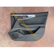 Renault Austral Sağ Ön Kapı Döşemesi Techno 809007676R Renault Austral Sağ Ön Kapı Döşemesi Techno 809007676R