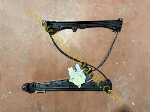 Renault Austral Sol Ön Cam Krikosu 807213910R