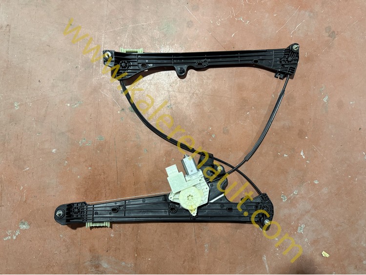 Renault Austral Sol Ön Cam Krikosu 807213910R