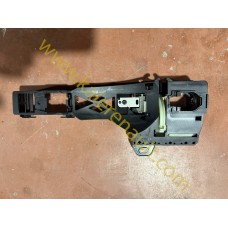 Renault Austral Sol Ön Kapı Kolu İç Mekanizması 806071983R Renault Austral Sol Ön Kapı Kolu İç Mekanizması 806071983R