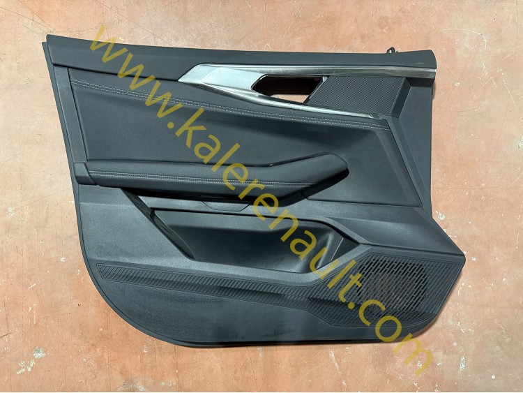 Renault Austral Sol Ön Kapı Döşemesi Techno 809012152R