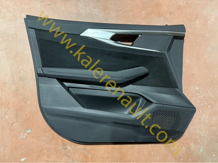 Renault Austral Sol Ön Kapı Döşemesi Alpine 809018857R