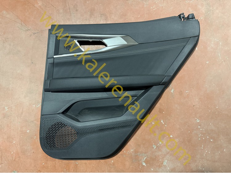Renault Austral Sağ Arka Kapı Döşemesi Techno 829007689R