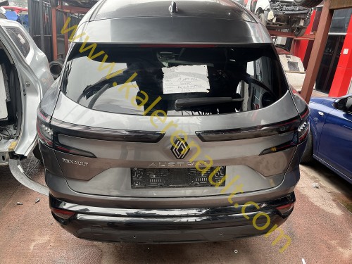 Renault Austral Arka Bagaj Kapağı (Mineral Gri)
