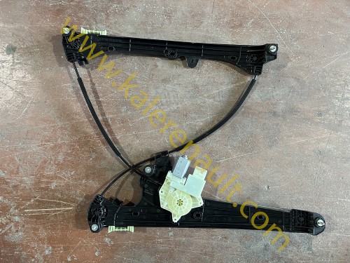 Renault Austral Sağ Ön Cam Krikosu 807205453R