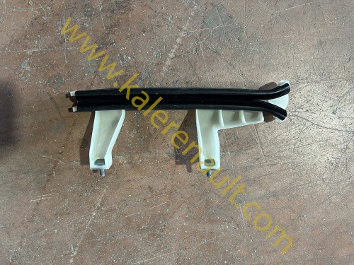 Renault Austral Sağ Ön Cam Kızağı 802208347R