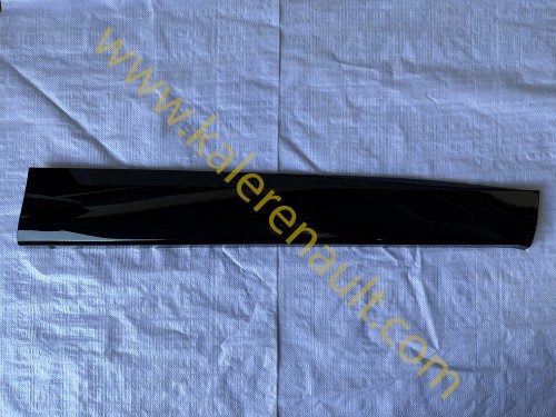 Renault Austral Sağ Ön Kapı Bandı 808203097R