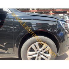 Renault Austral Sağ Ön Çamurluk (Yıldız Siyah) Renault Austral Sağ Ön Çamurluk (Yıldız Siyah)