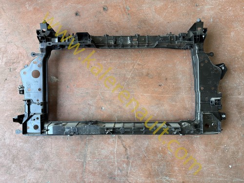 Renault Captur 2 Ön Panel 625009677R