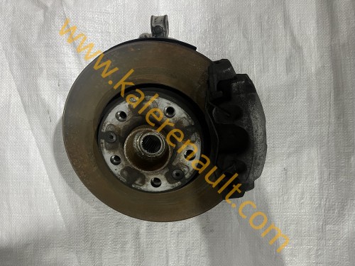 Renault Captur 2 Sağ Ön Aks Taşıyıcı 1.3 TCe Otomatik 400142443R 402028710R