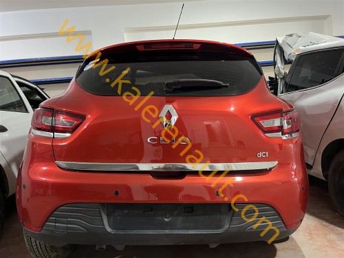 Renault Clio 4 Arka Bagaj Kapağı (Alev Kırmızı)