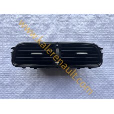 Renault Clio 4 Orta Üfleme Izgarası 687502204R Renault Clio 4 Orta Üfleme Izgarası 687502204R