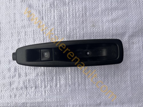 Renault Clio 4 Arka Cam Açma Düğmesi 254218614R 829507217R