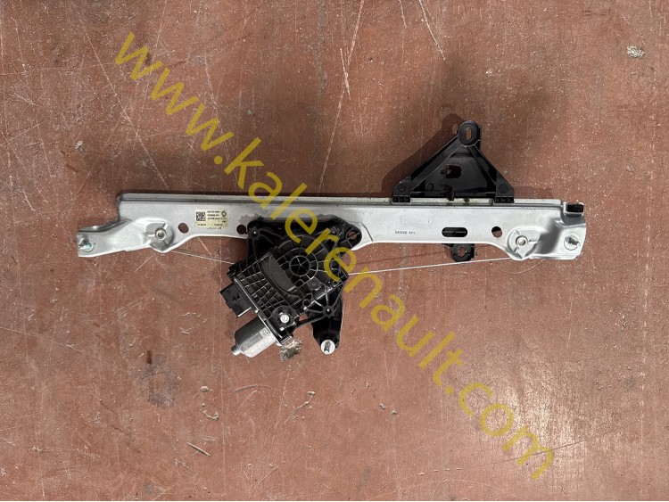 Renault Duster 3 Sol Arka Cam Krikosu 827213136R