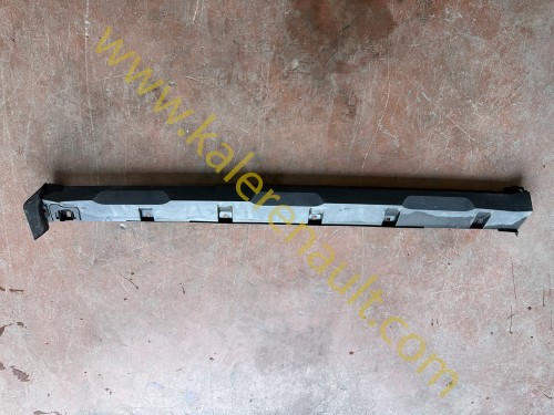 Renault Duster 3 Sağ Marşpiyel Kaplaması 764184504R