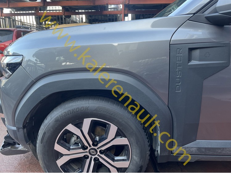 Renault Duster 3 Sol Ön Çamurluk (Mineral Gri)