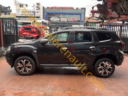 Dacia Duster 2 XJD Kesme Tavan Arka (Siyah)
