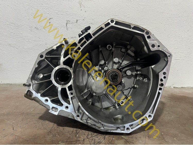 Dacia Duster 2 XJD 1.5 BluedCi 4x4 Komple Şanzıman Manuel - Düz Vites TL8-B-014 320102278R