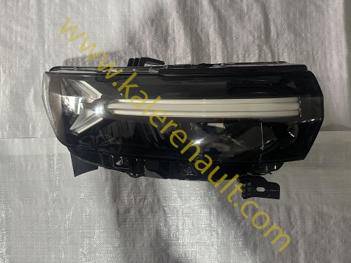 Renault Duster 3 Sağ Ön Far 260100444R