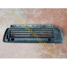Dacia Duster 2 1.5 dCi Radyatör Havalandırma Izgarası 214F69647R Dacia Duster 2 1.5 dCi Radyatör Havalandırma Izgarası 214F69647R