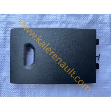 Dacia Duster 2 Torpido Sigorta Kapağı 243223352R 243134758R Dacia Duster 2 Torpido Sigorta Kapağı 243223352R 243134758R