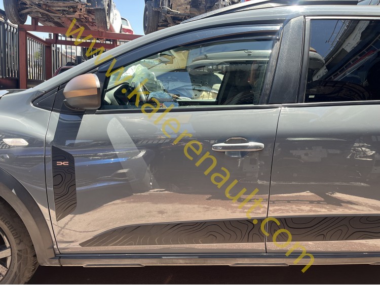 Dacia Jogger Sol Ön Kapı Camı 803015936R
