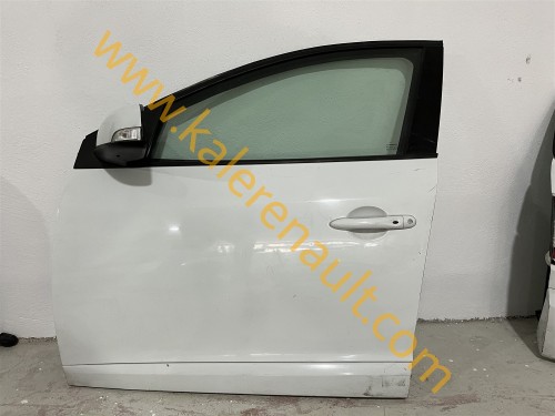 Renault Megane 3 Sol Ön Kapı (Beyaz)