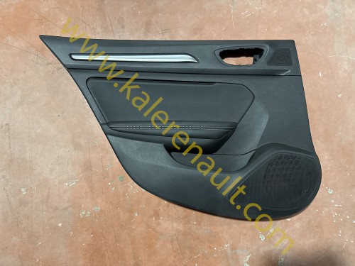 Renault Megane 4 Faz 2 Sol Arka Kapı Döşemesi Icon 829015074R