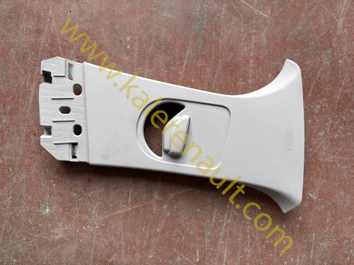 Renault Megane 4 Sağ Orta Direk İç Kaplaması Üst 769137983R
