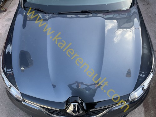 Renault Megane 4 Ön Kaput (Titanyum Gri)