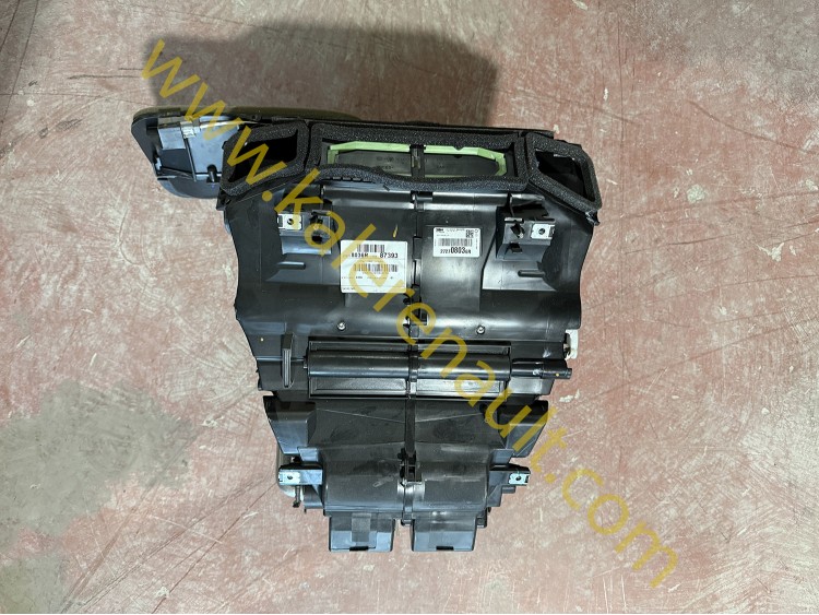 Renault Megane 4 Kalorifer Kutusu Kazanı 272708036R