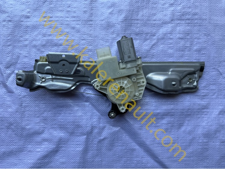Renault Megane 4 Sol Arka Cam Krikosu 827211609R