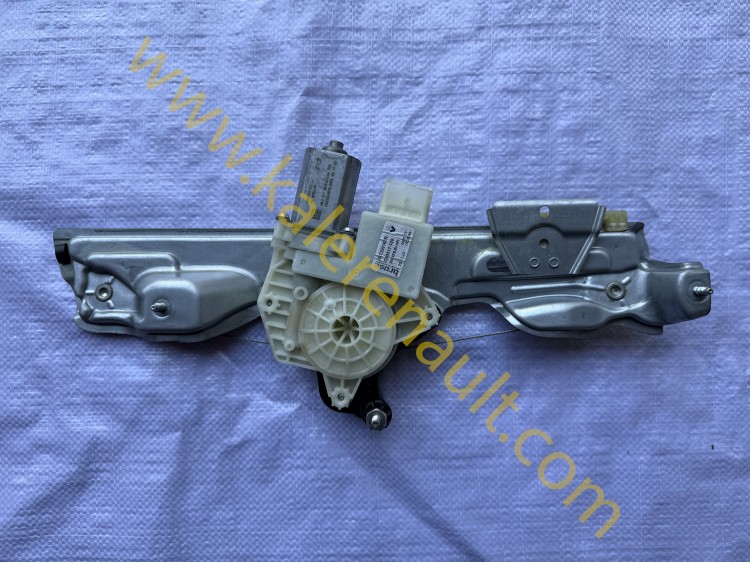 Renault Megane 4 Sağ Arka Cam Krikosu 827209167R