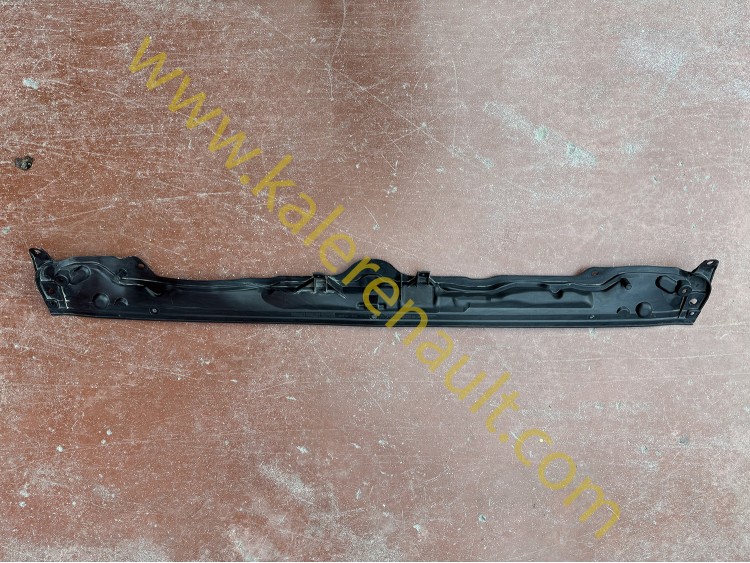 Renault Megane 4 Ön Cam Izgarası Alt Plastiği 668102387R