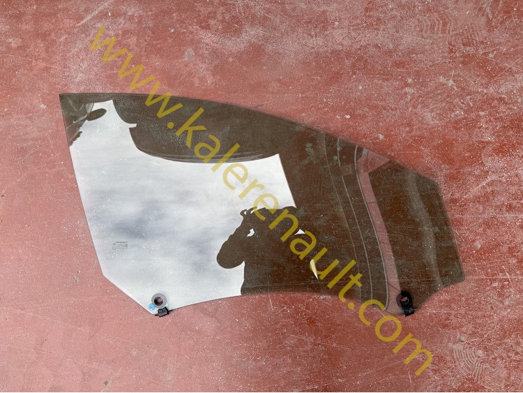 Renault Megane 4 Sağ Ön Kapı Camı 803008868R
