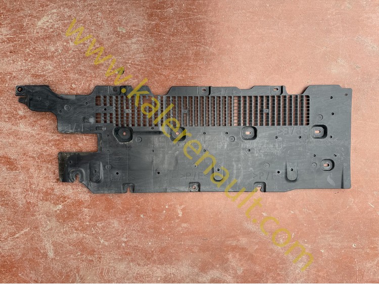 Renault Megane 4 Marşpiyel Alt Muhafaza Sağ 748141396R 748146176R