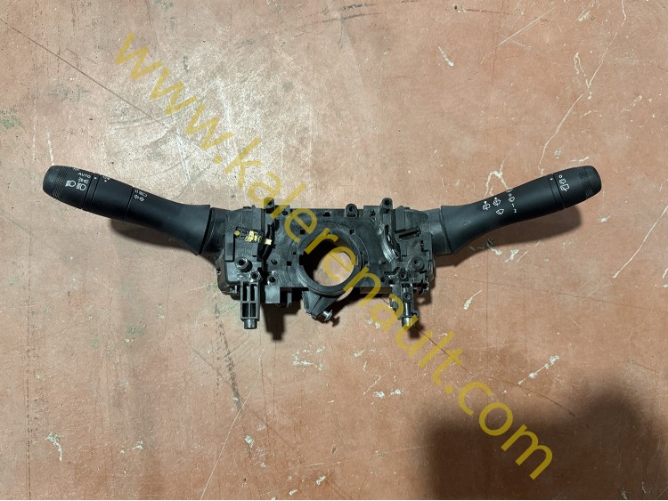 Dacia Sandero 3 Far Sinyal Kolu 255679970R