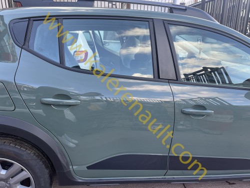 Dacia Sandero 3 Sağ Arka Kapı (Haki Yeşil)