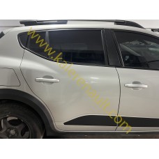 Dacia Sandero 3 Sağ Arka Kapı Camı 823008190R Dacia Sandero 3 Sağ Arka Kapı Camı 823008190R