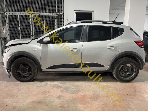 Dacia Sandero 3 Kesme Tavan (Ayışığı Gri)