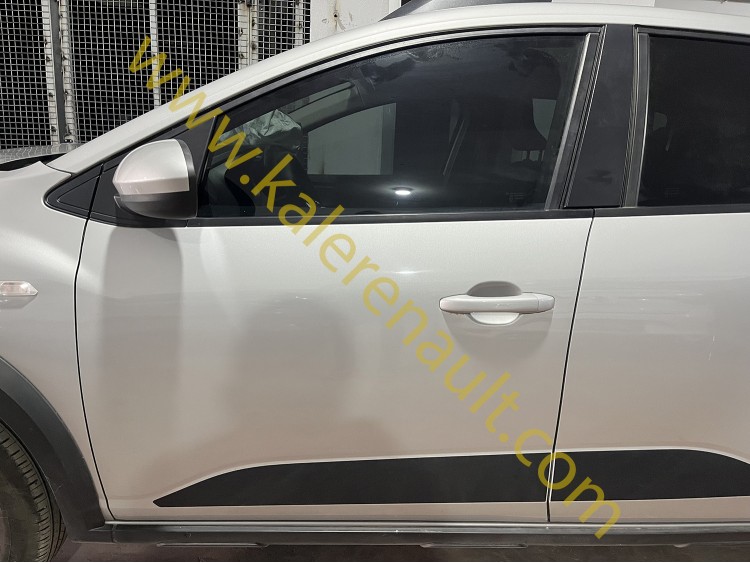 Dacia Sandero 3 Sol Ön Kapı (Ayışığı Gri)