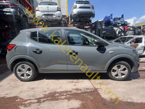 Dacia Sandero 3 Kesme Tavan (Duman Gri)