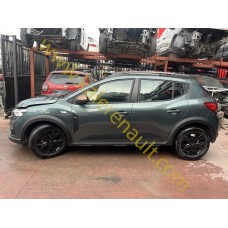 Dacia Sandero Stepway 3 Tavan Sacı Kesme (Sedir Yeşil) 731127258R