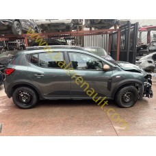 Dacia Sandero Stepway 3 Sağ Arka Çamurluk Sacı Kesme (Sedir Yeşil) 760325617R Dacia Sandero Stepway 3 Sağ Arka Çamurluk Sacı Kesme (Sedir Yeşil) 760325617R
