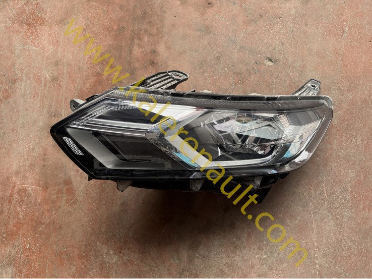 Dacia Sandero 3 Sol Ön Far 260602809R