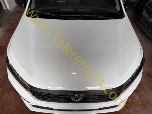 Dacia Sandero 3 Ön Kaput (Beyaz) 651004113R